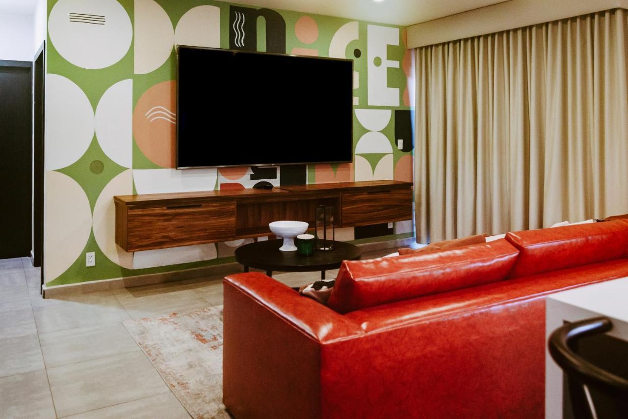 Near Border, Revolucion & Playas De Tijuana Aparthotel ภายนอก รูปภาพ